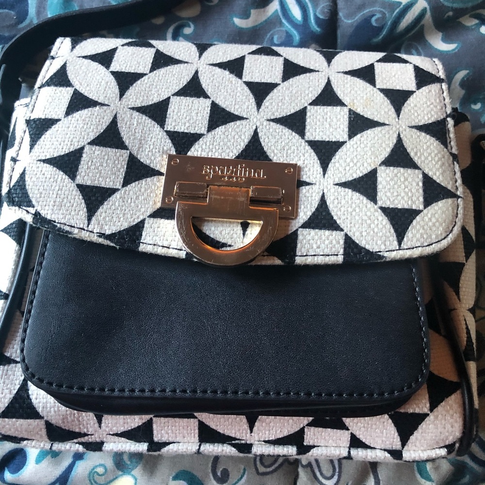 Spartina 449 Crossbody black and white purse
